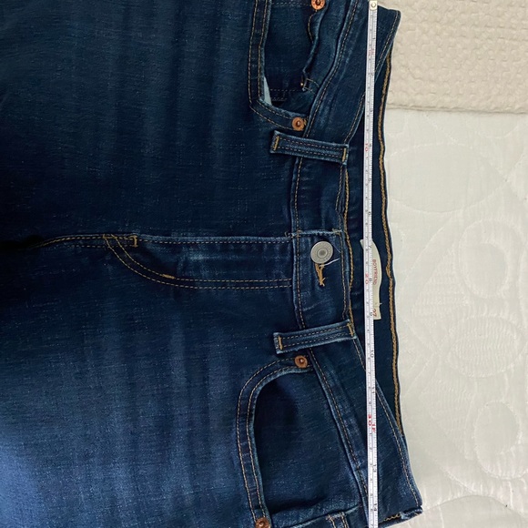 Levi Boyfriend Capris size 27 - Picture 2 of 8